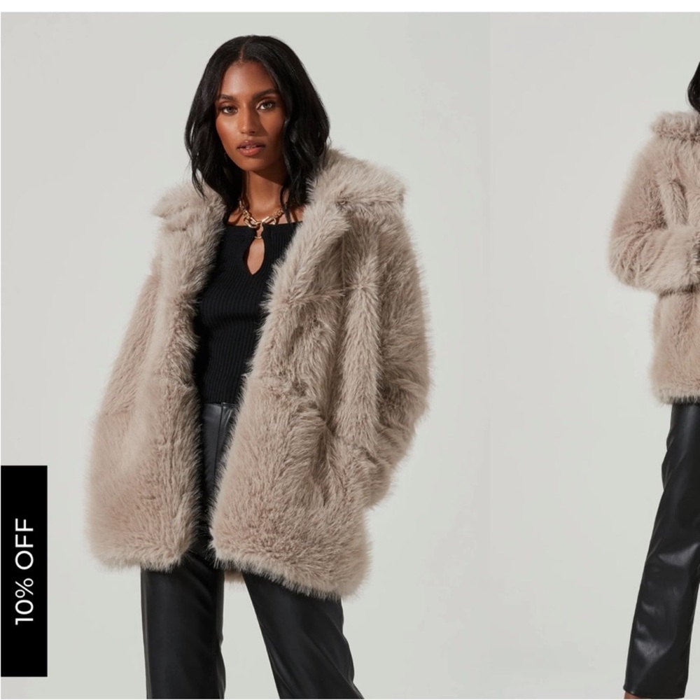 Astr The Label Hadley Faux Fur Jacket in Silver Size Small